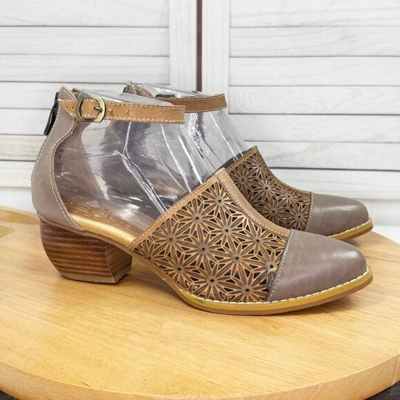 L’Artiste Shoes - L’Artiste Spring Step Pauletta Laser Tooled Leather Boho Shoes Taupe Grey 37